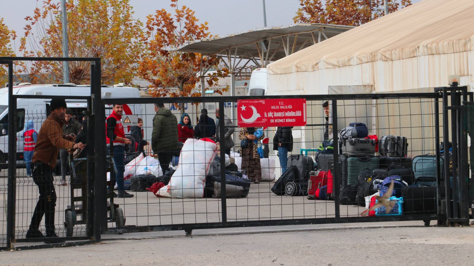 Milletvekilleri sınıra gidiyor: Suriyelilerin geri dönüşleri yerinde incelenecek