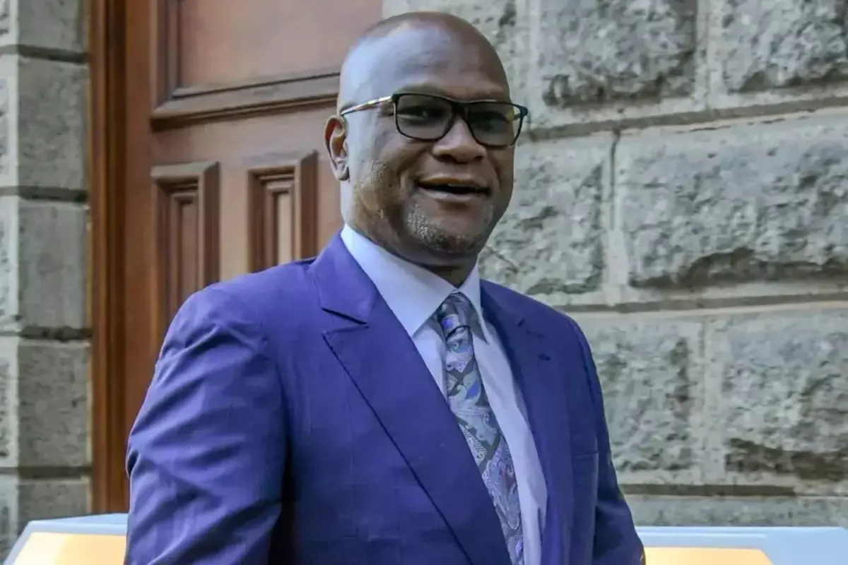 buyukelci kaldigi otelin 22 katindan duserek hayatini kaybetti 1stWY9Ln